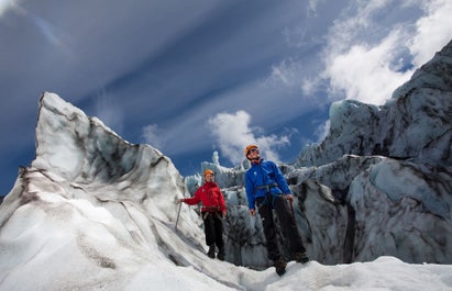 Glaciärvandring är ett utmärkt äventyr och en actionfylld paus från sightseeing.