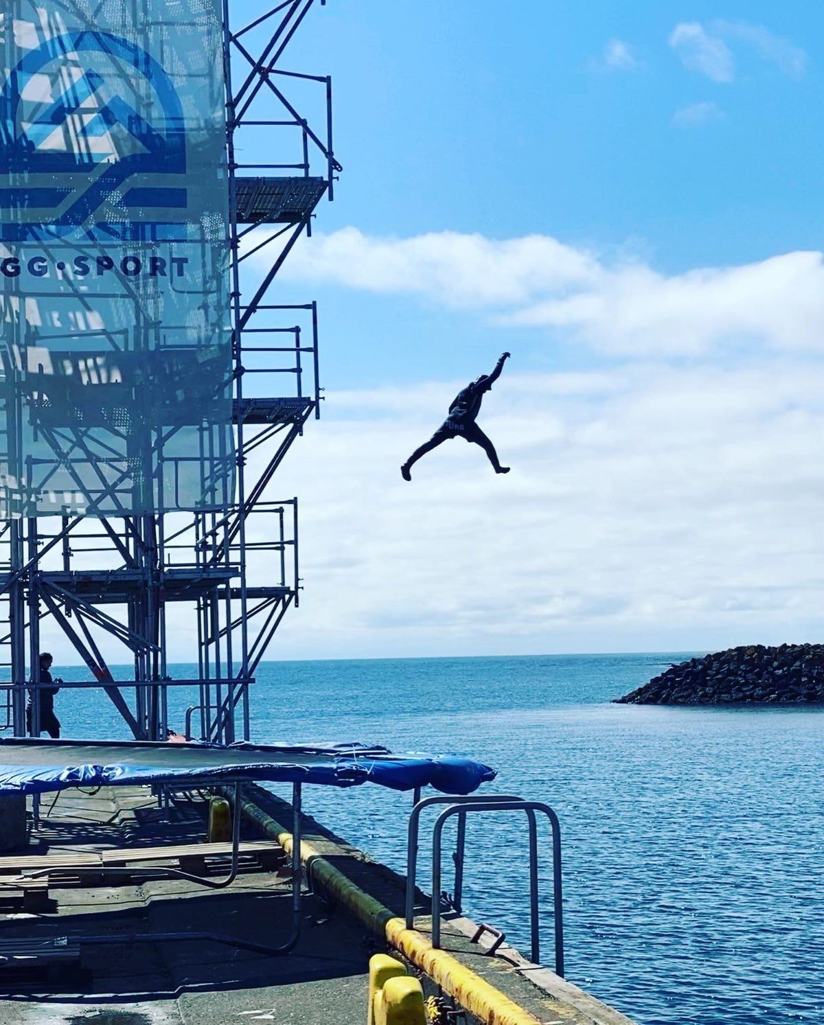 Exhilarating 1-Hour Platform Jumping Experience into the Atlantic Ocean ...