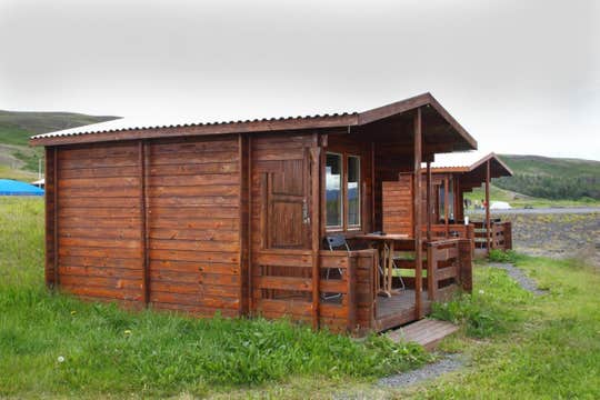 Hlid Huts
