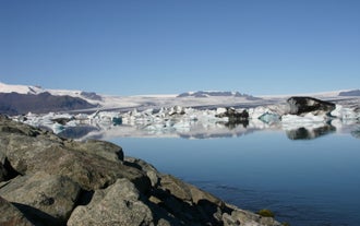 圧巻のヨークルスアゥルロゥン氷河湖の絶景