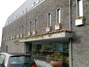 Cliff Hotel