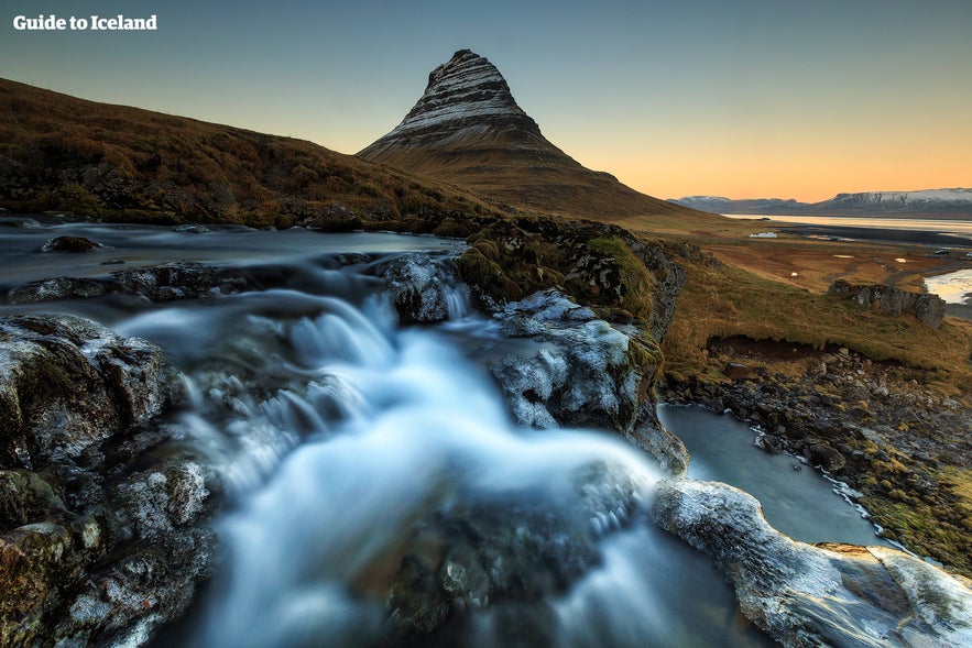 Słynna góra Kirkjufell na półwyspie Snaefellsnes.