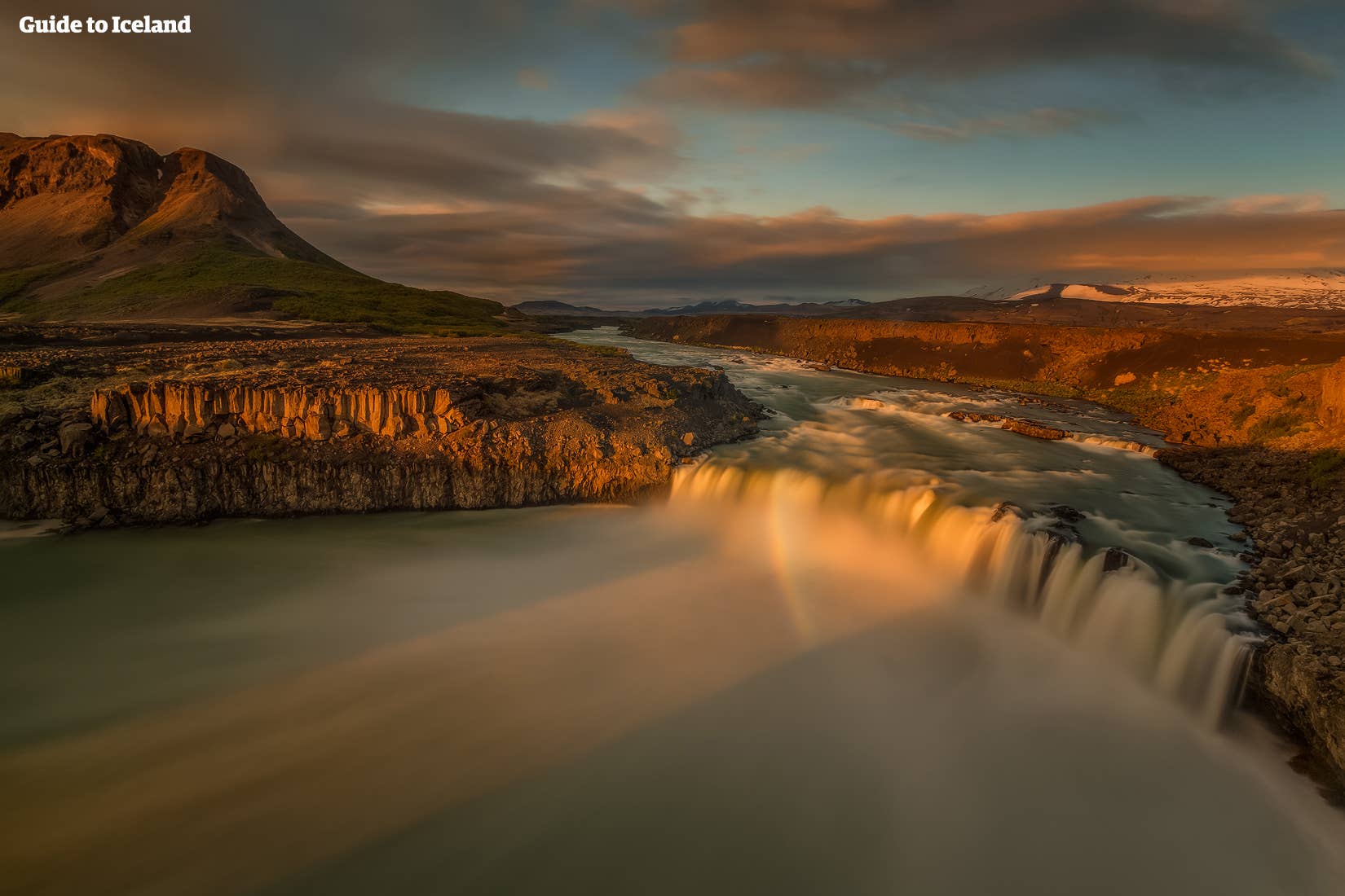 Bezoekers zien de beeldschone Þjófafoss-waterval vaak over het hoofd
