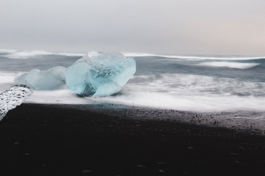 Glacier Lagoon & Diamond Beach - great for adventure photography