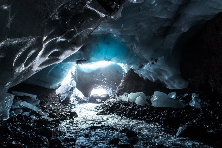 Why You Should Visit Iceland During The Winter