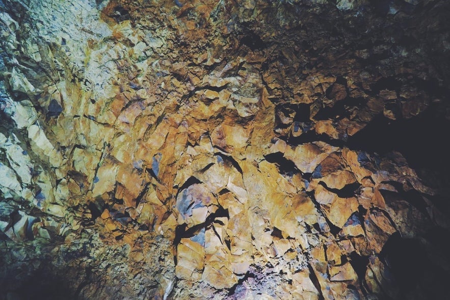 探秘奇幻地心——火山内部遨游团体验及攻略