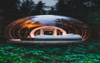 Få en magisk oplevelse i et bobleværelse på hotellet Buubble Ölvisholt i Selfoss.