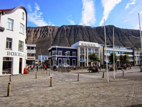 Authentic 2-Hour Westfjords Sightseeing Shore Tour from Isafjordur Port