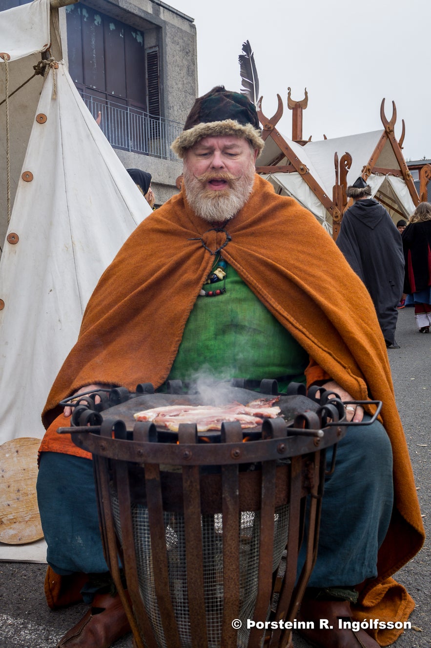 Vikings Descend Upon Hafnarfjörður - Viking Festival 2016