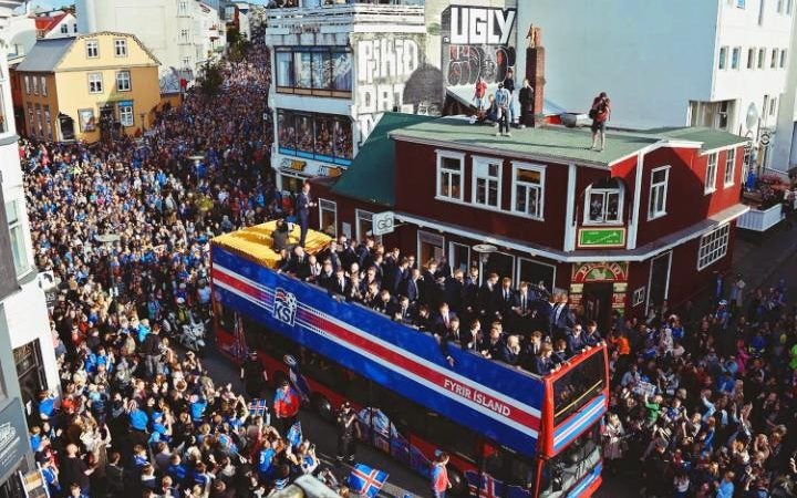 Icelandic football team returns home