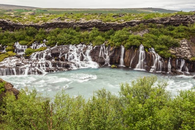 Over six days, you will see a variety of natural features, including rocky coastlines, waterfalls, glaciers and canyons.