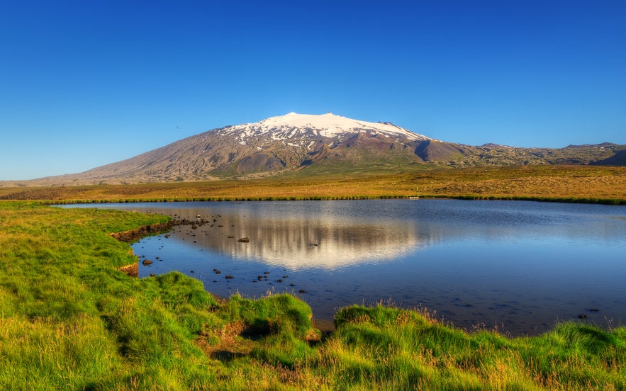 夏日清晨的斯奈菲尔冰川（Snæfellsjökull）