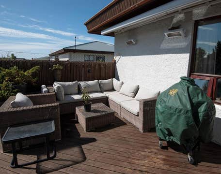 B14 Ocean View Luxury Villa with Hot Tub