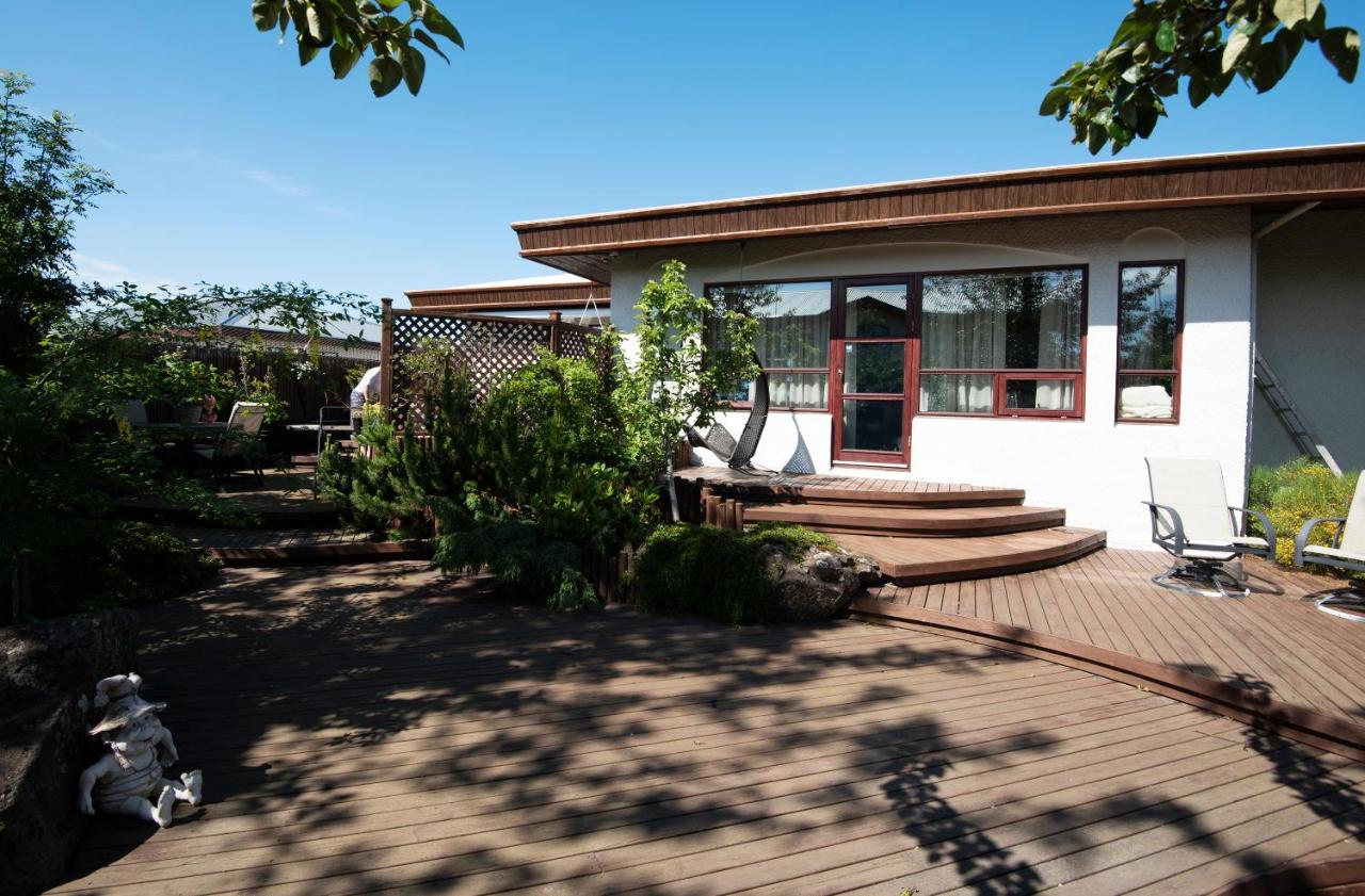 B14 Ocean View Luxury Villa with Hot Tub