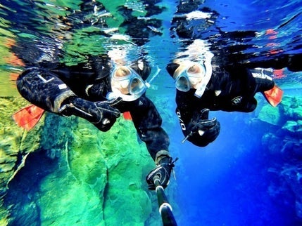 Snorkeling between continents - Silfra fissure