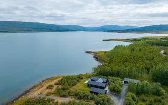 Svart Lodge