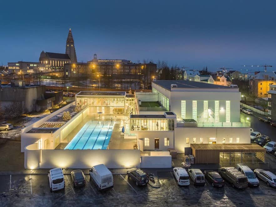 Sundholl Reykjavikur is het populairste zwembad in de hoofdstad van IJsland.