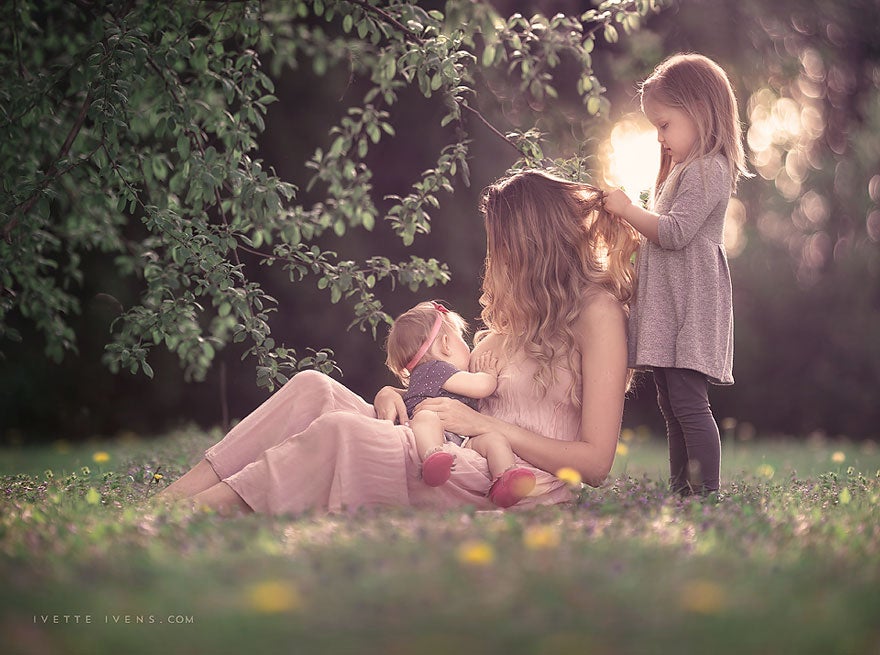 A mother publicly breastfeeding. Picture by Ivette Ivens