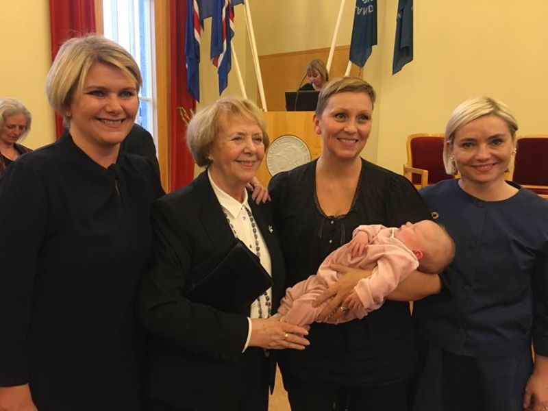 Icelandic MP that breastfed during parliament