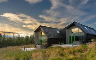 Viking Cottages & Apartments.jpg