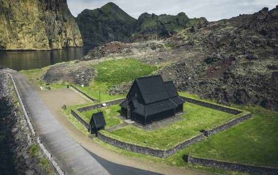 Westman Islands Puffins and Volcano Day Tour from Reykjavik