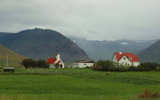 holt-inn.jpg