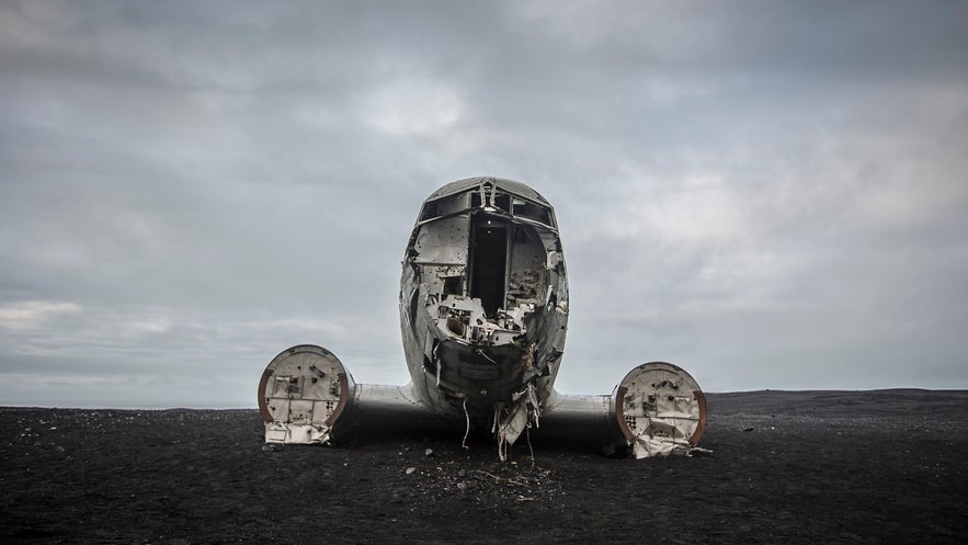 A Wrecked Airplane as a Photography Location