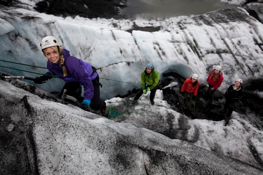 For crampons to be effective during ice climbing, you must wear sturdy, well-fitting boots, to protect yourself and others.