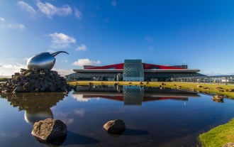Keflavík International Airport zag meer dan een miljoen internationale passagiers in 2016.