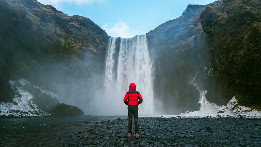 Einige Dinge, die Touristen in Island tun, können die Einheimischen verärgern. Einige Dinge, die Touristen in Island tun, können die Einheimischen verärgern.