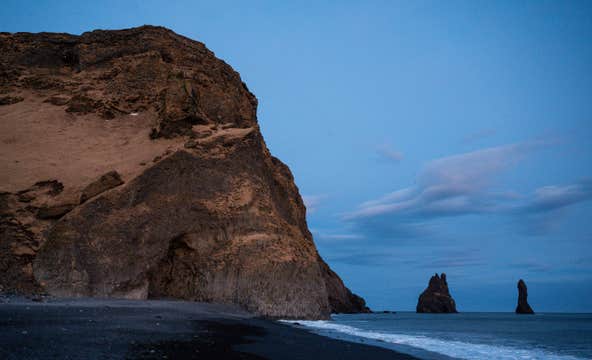 Private 12-Hour South Coast and Glacier Hiking Tour with Transfers from Reykjavik