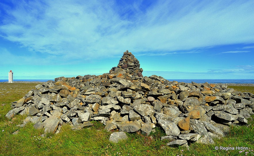 Þorgeirsdys burial mound at Hraunhafnartangi NE-Iceland