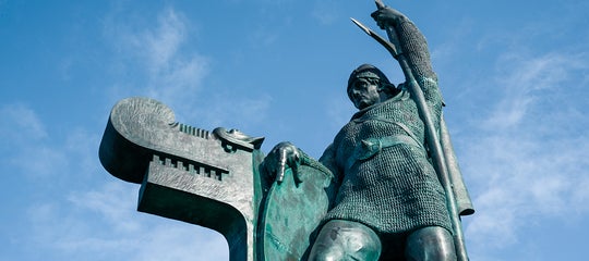 Arnarhóll _ Reykjavík _ Summer _ edited _ 2018 _ September MINNI.jpg