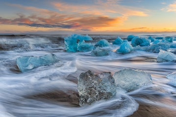 Guide to Iceland - Jokulsarlon Ice Beach 12 (1).jpg