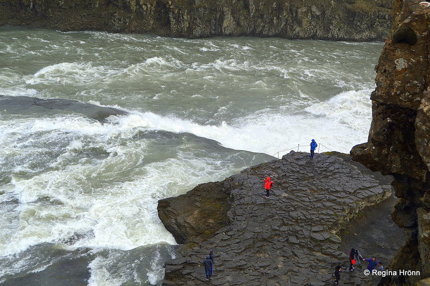 The glacial river Hvítá just before it cascades down into Gullfoss waterfall