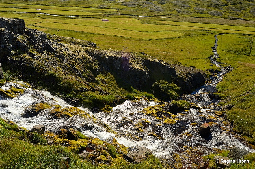 Waterfall Ósómi Ingjaldssandur