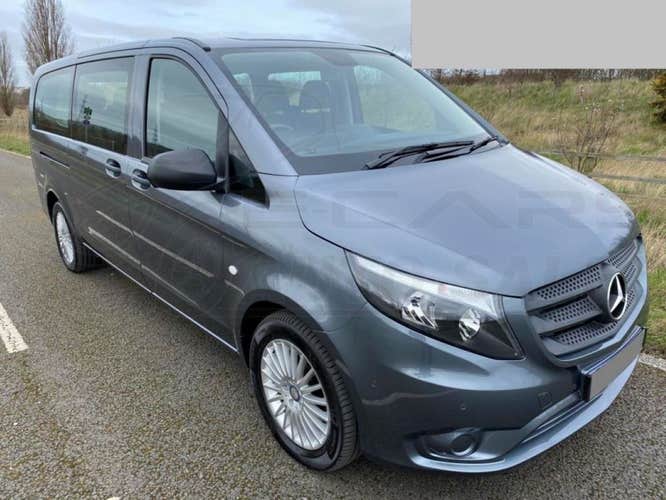 Private 45-Minute Minivan Transfer from Reykjavik to Keflavik Airport