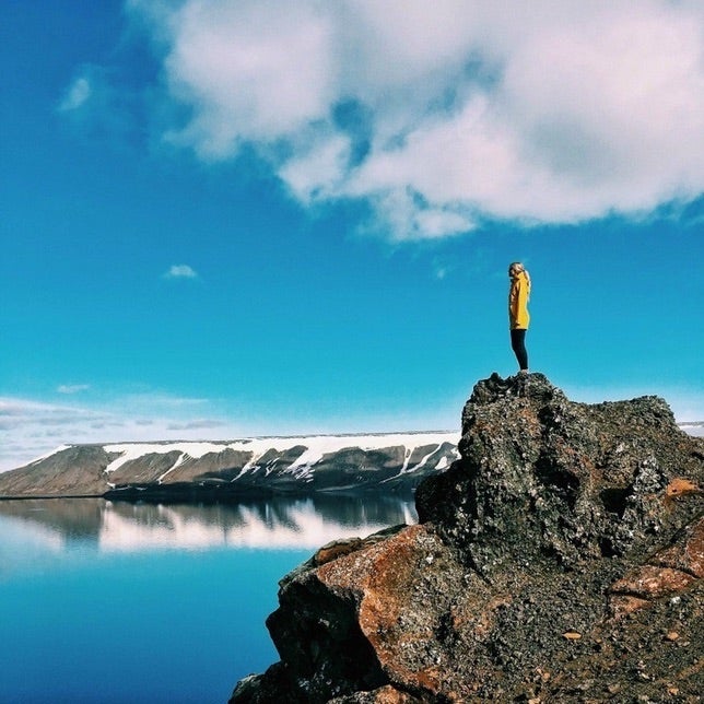 Kleifarvatn's water level dropped after two earthquakes in the year 2000