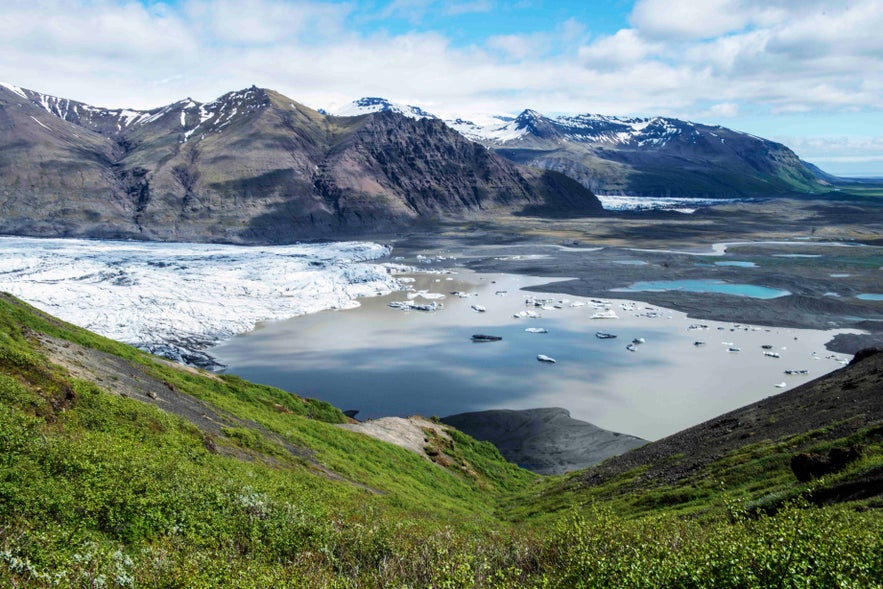 Lagune glaciaire à la réserve naturelle de Skaftafell