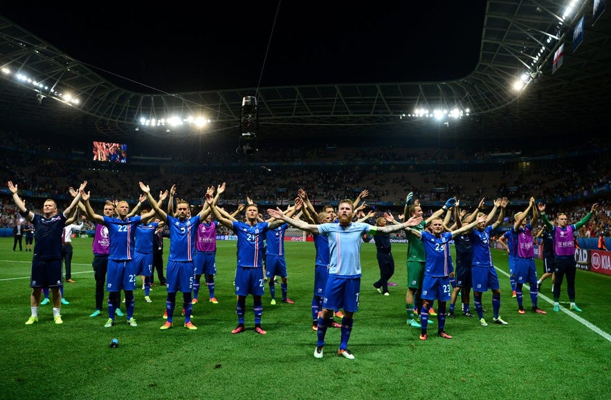 2016 war das Jahr, in dem der berühmte Viking Clap zu einem Symbol für Islands sportliche Triumphe wurde.