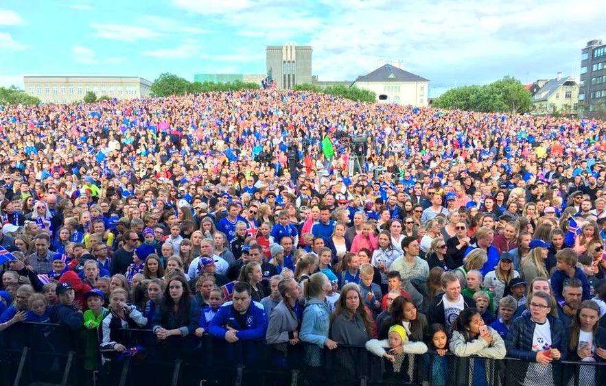 June 27th 2016; an impassioned crowd of football fans culminate at Arnarhóll to watch England vs Iceland.