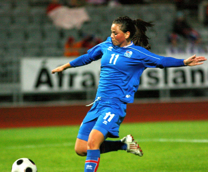 Sara Björk Gunnarsdóttir in einem Match gegen Estland im Jahr 2011.