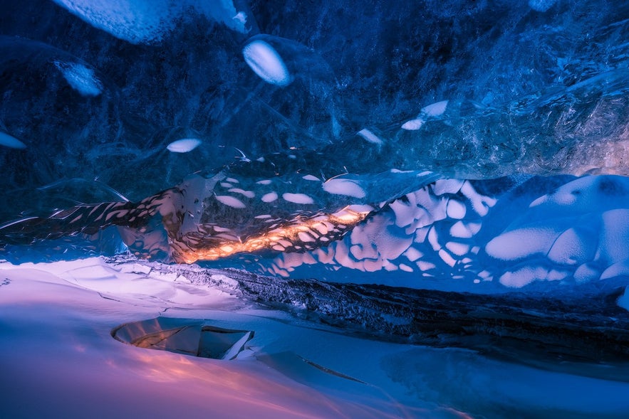 Skönheten hos en isgrotta.