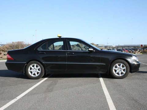 Private 1-Hour Transfer to Reykjavik from the Blue Lagoon