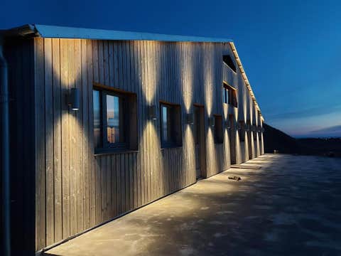 Farmhouse Lodge