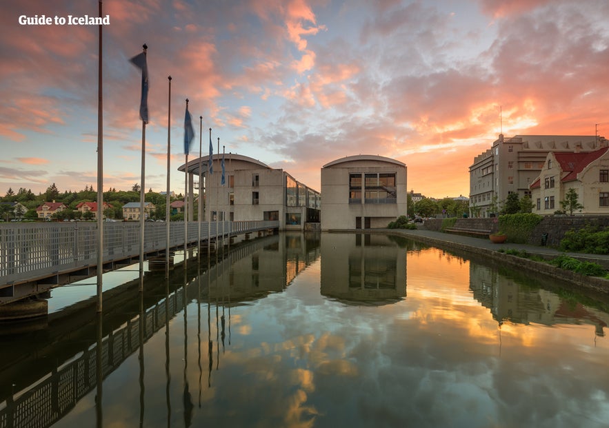 Reykjavik City Hall, just beside the pond, a perfect example of Nordic Modernism.