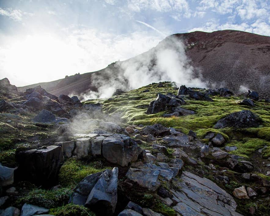 Landmannalaugar liegt im isländischen Hochland.