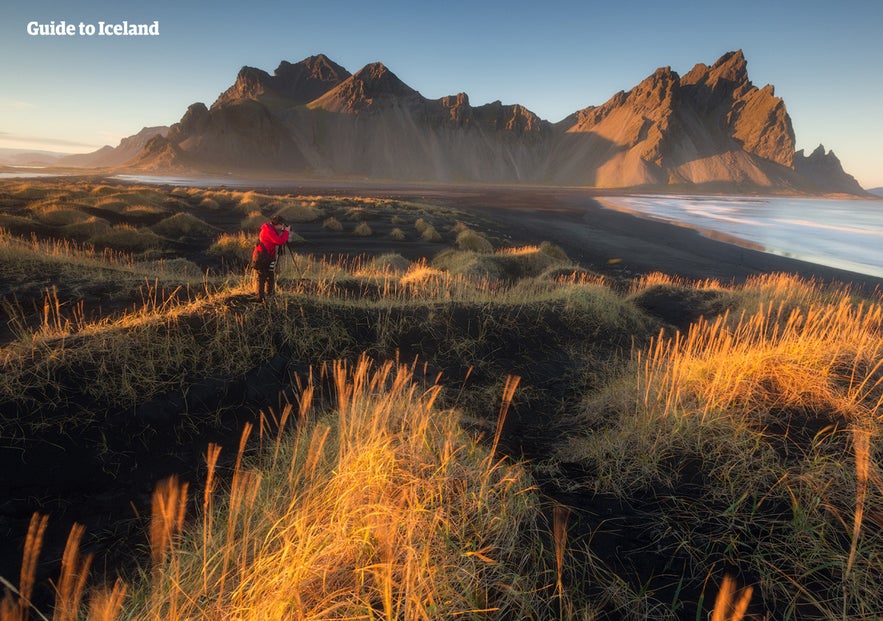 西角山（Vestrahorn）被公认为冰岛最美丽的山景之一。