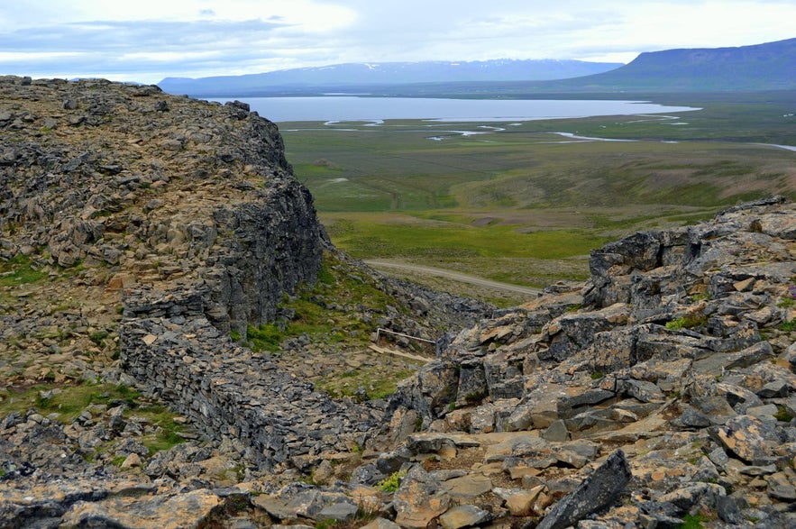 A contrast of the natural and manmade, where history meets great nature