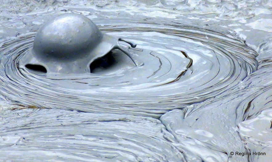 Boiling mud pots at Hverarönd